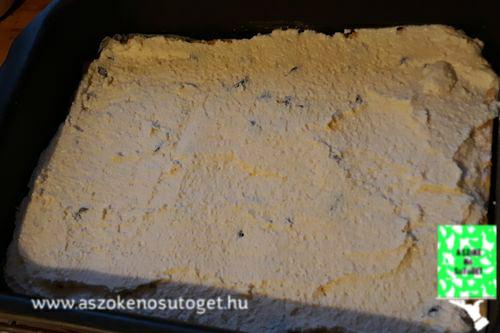 a lekvár tetején elosztom a krémet