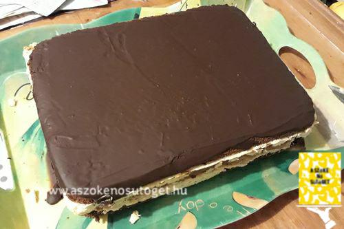 szépen megkötött a csokimáz